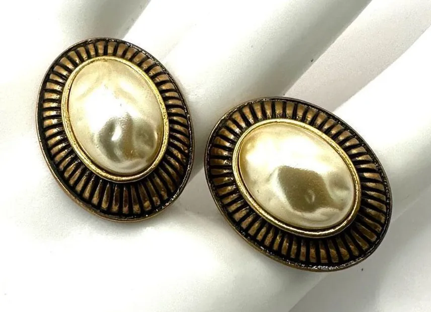 Faux pearl gold tone oval post earrings