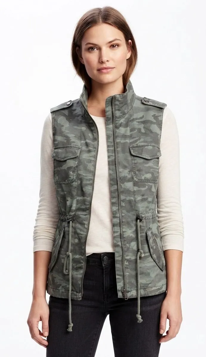 MAURICES Camo Utility Vest M 19” p2p Gray/Sage EUC