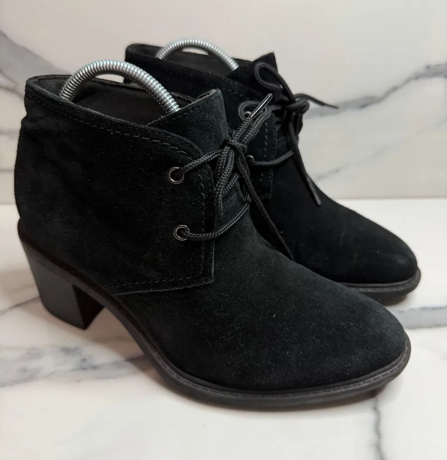 Clarks Women's Black Suede Scene Lace Boots Sz 7.5 Witchcore Victorian Preppy