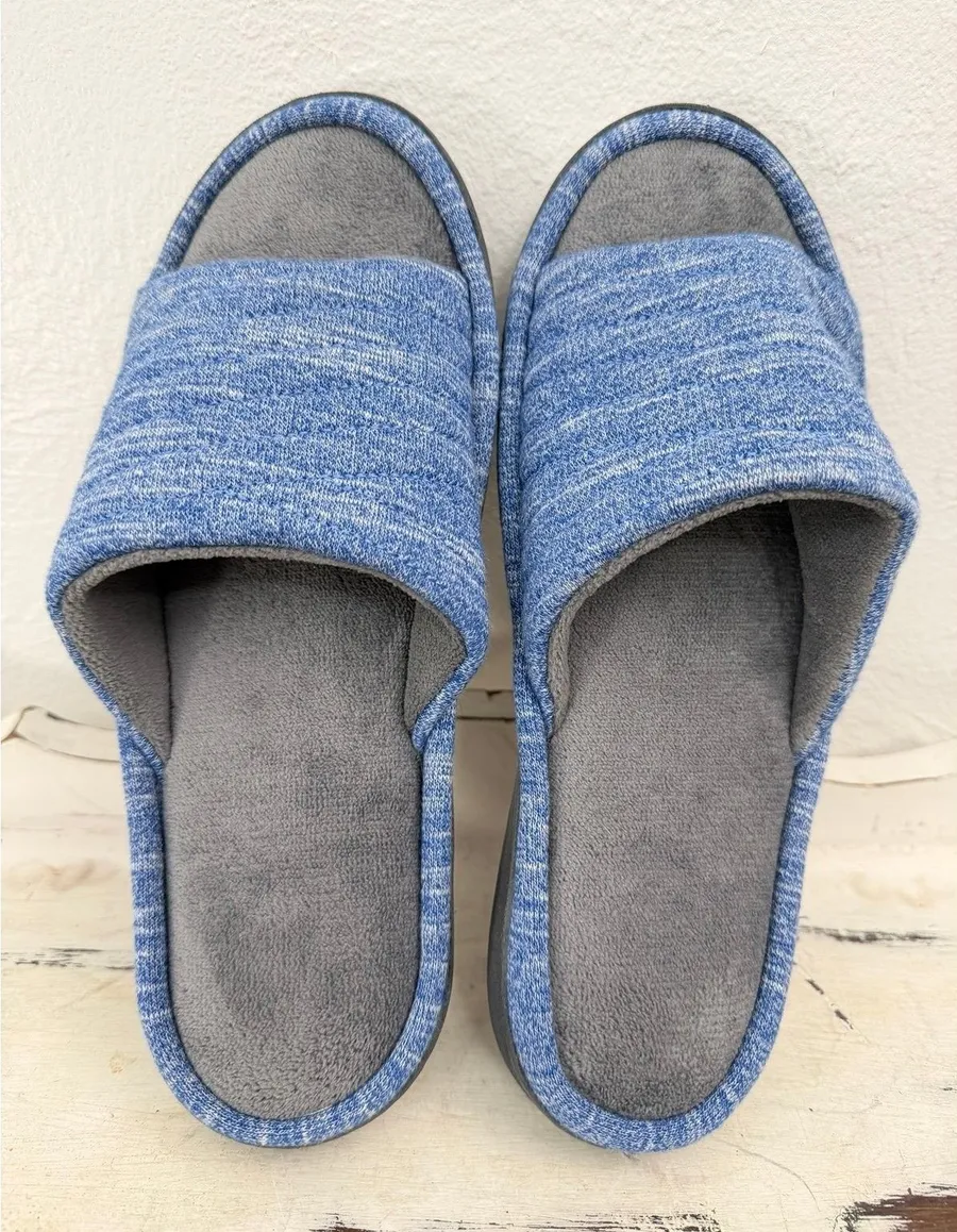 Isotoner Women's Slide Slippers Blue Memory Foam House Shoes 9.5–10