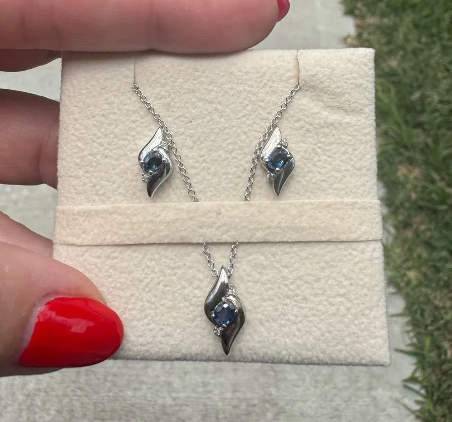 NWOT Sterling Silver Necklace with Sapphire Gemstone Pendant