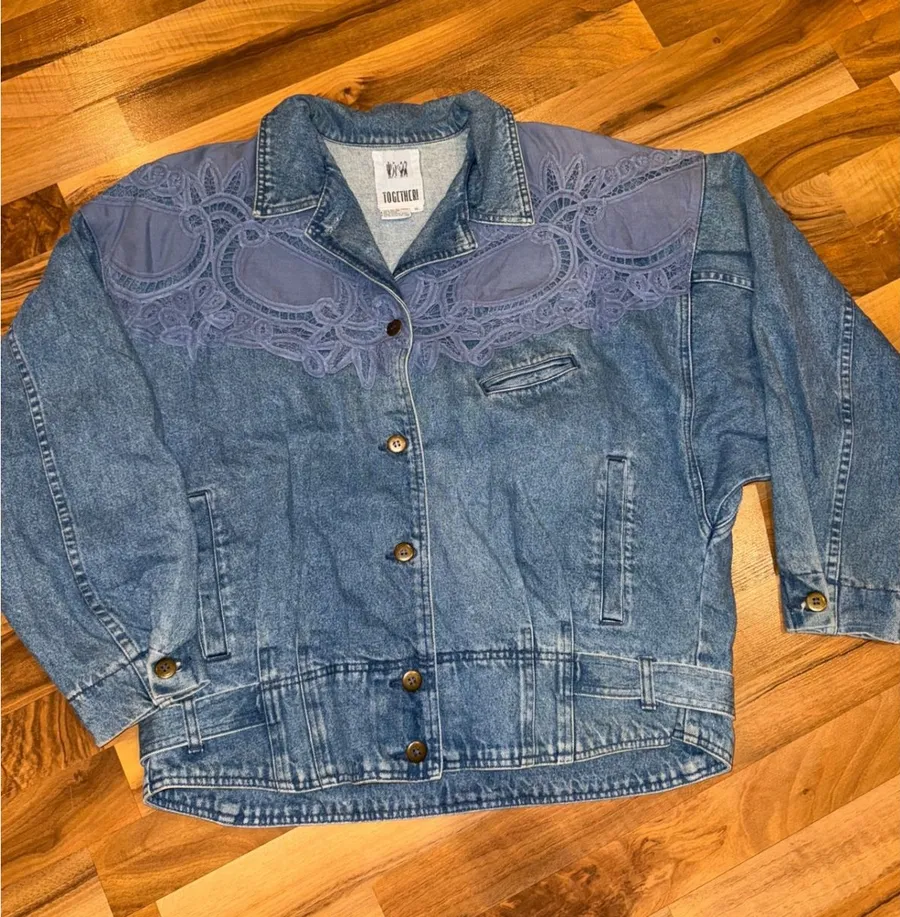Vintage Together! Denim Jacket XL Blue Lace Applique Western Style granny chic
