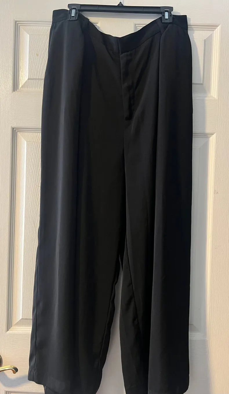 Classic Black Wide