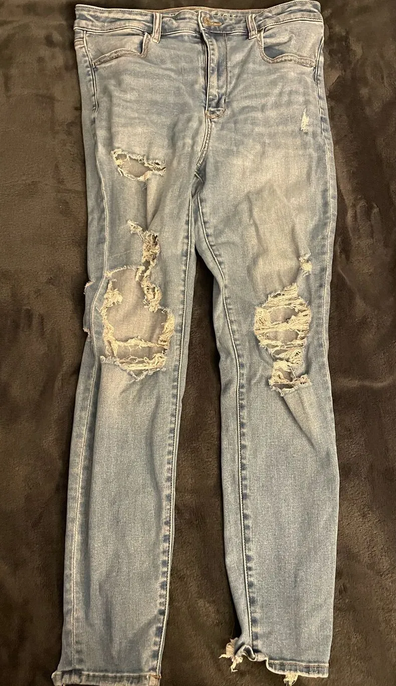 American Eagle High Rise Ripped Skinny Jeggings