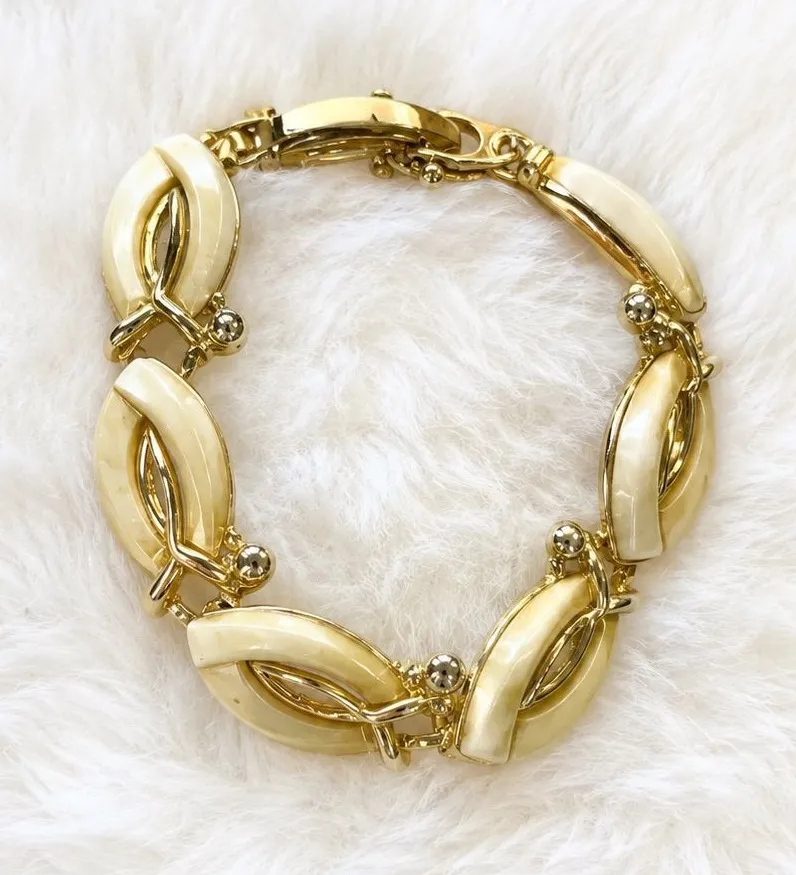 Vintage MCM Jewelry ~ 1950s Coro Style Bracelet ~ Retro Glam Costume Jewelry Yellow