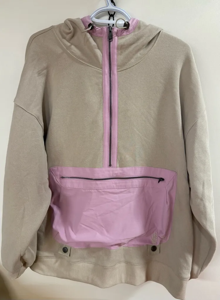 Free People at your best quarter zip hoodie. Size small