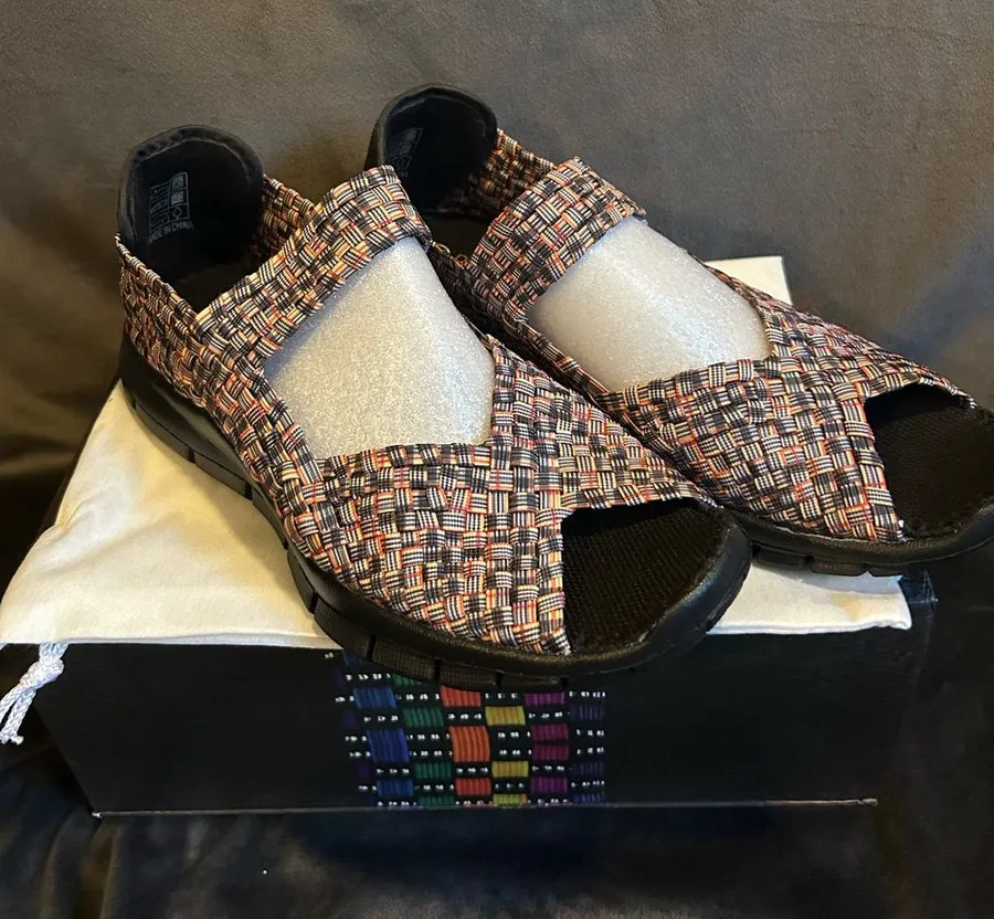Bernie Mev Comfi Woven Mary Jane Flats Multicolor Open Toe Size 39(8) Black