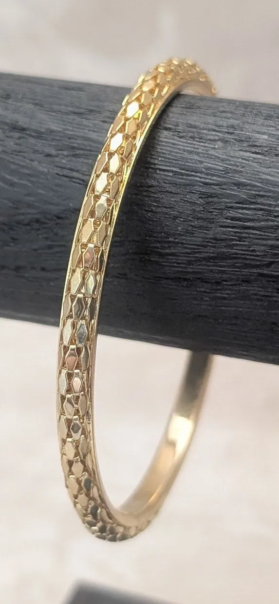 Vintage Bangle Bracelet Stylish Gold Tone 8.5" Statement