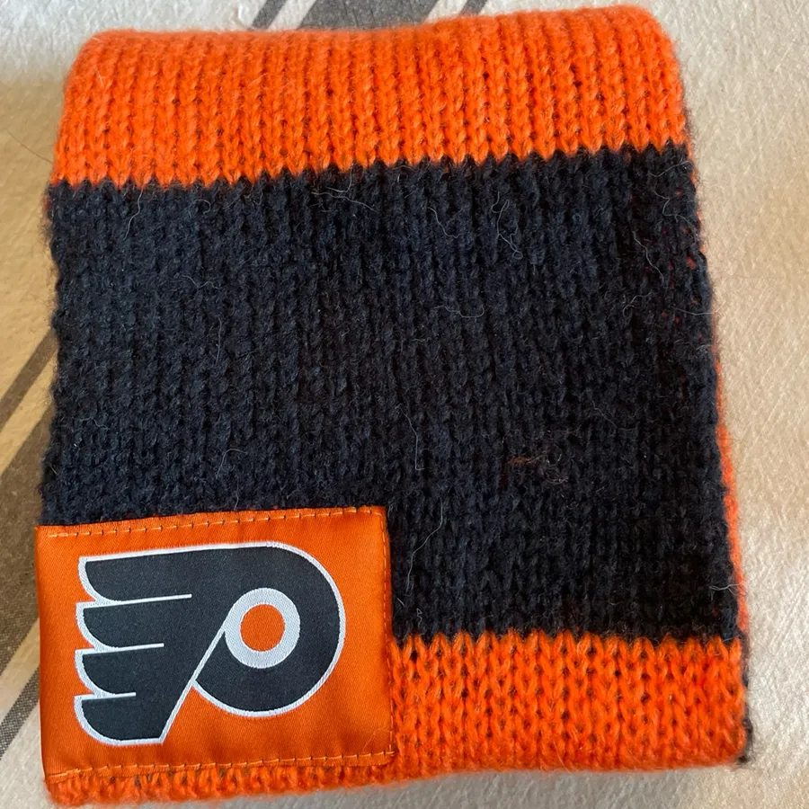 Philadelphia Flyers NHL, chunky knit infinity scarf Orange
