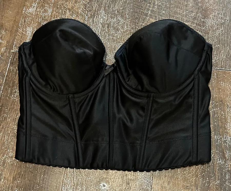 Delicates Black Underwire Bustier Corset Top 38D Strapless Boning Scalloped Y2K
