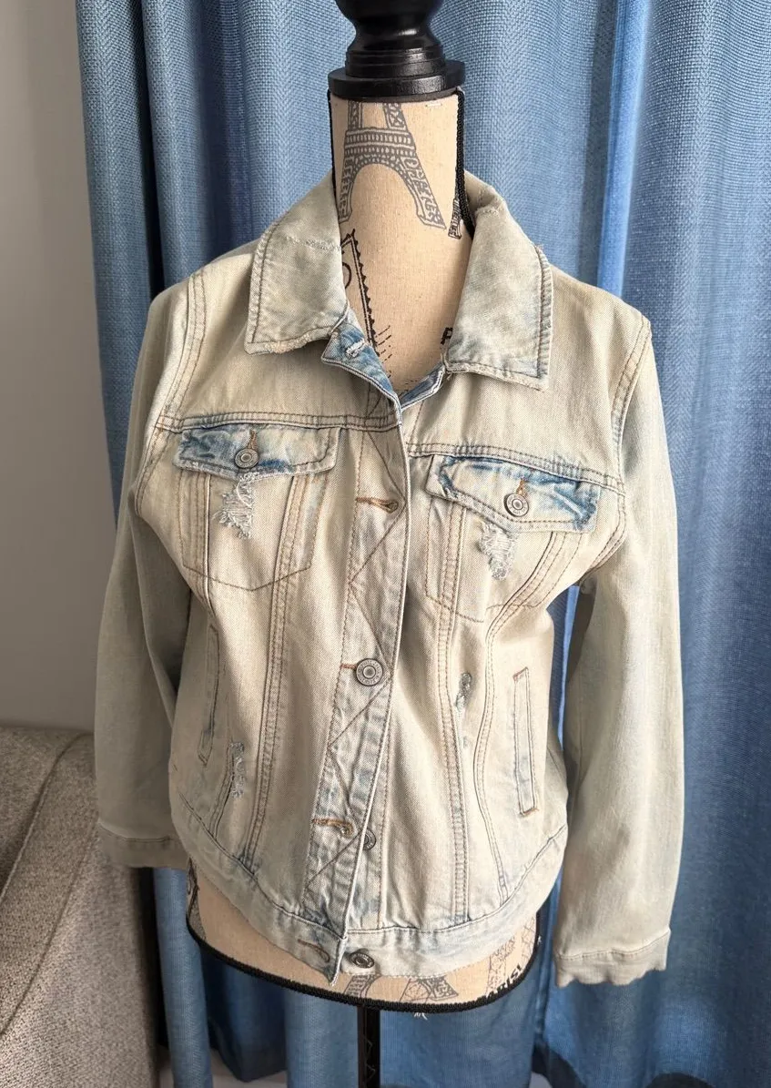 Mudd Distressed Denim Jean Jacket Women’s Size Large Blue Jean Jacket Y2K Style