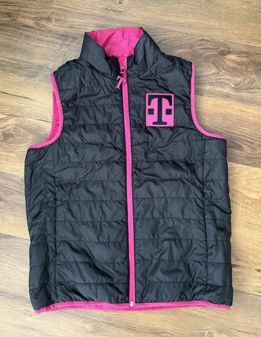 T Mobile Employee Puffer Vest Women M Black Pink Reversible Zip Uniform Work Size M