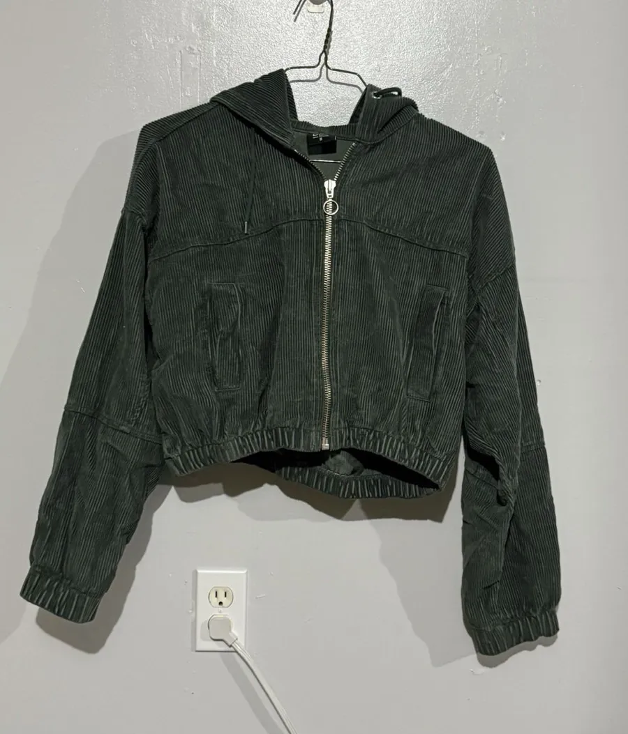 BDG Urban Outfitters Women's Green Corduroy Hooded Crop Jacket Size Medium M