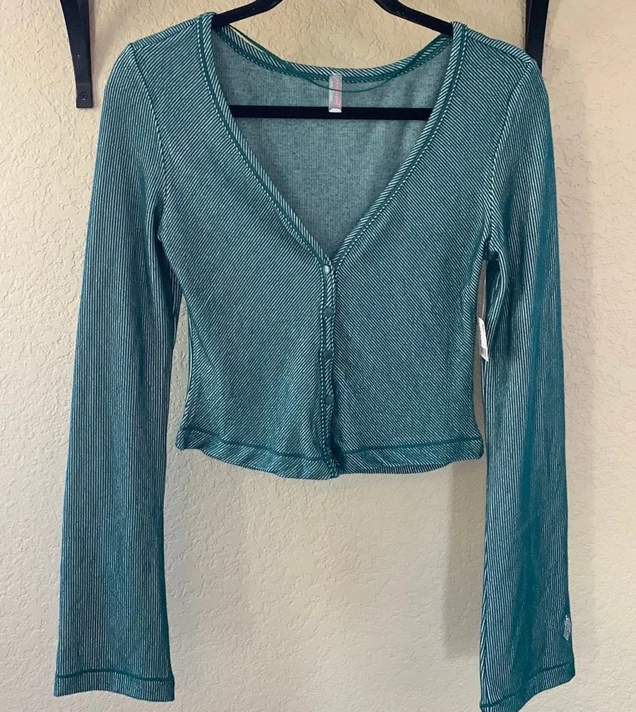 Movement green striped soft top