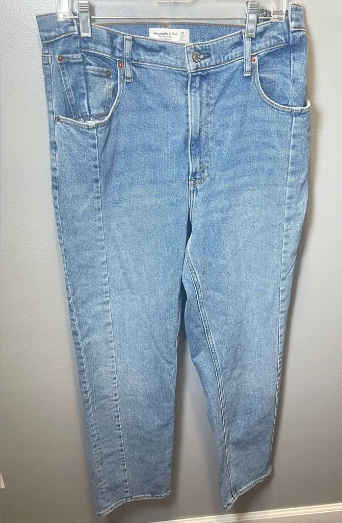 Abercrombie & Fitch The ‘90s Straight Ultra High Rise Jeans Blue Size 32/14R
