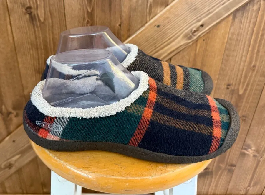 Keen Size 9.5 Plaid Slip-On House Shoes / Slippers