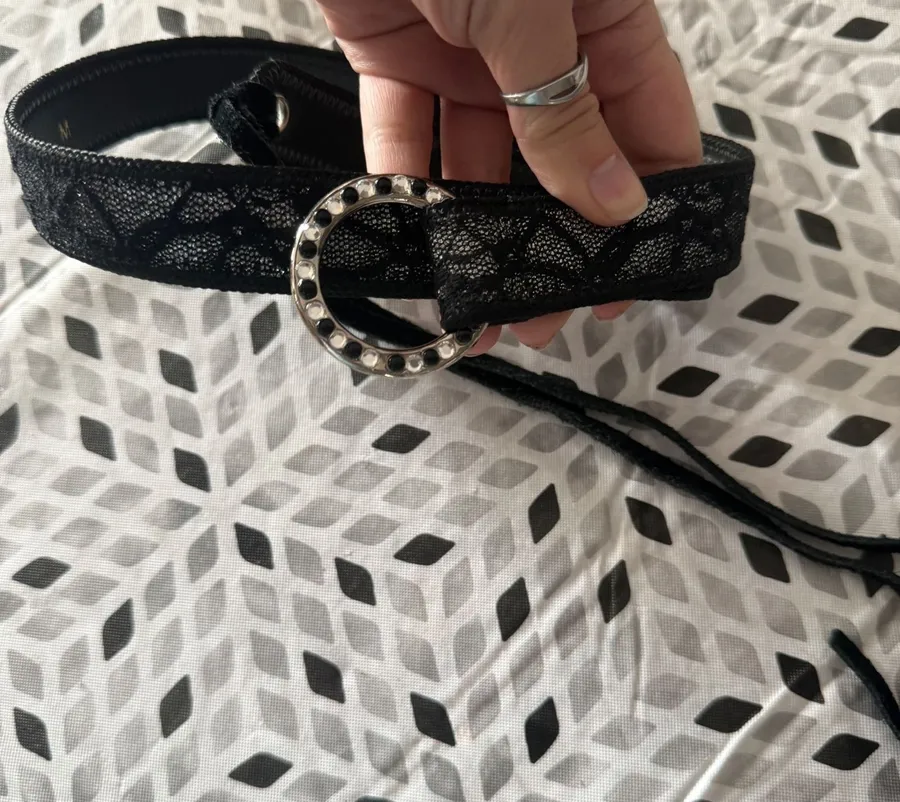 Womens Black Lace O