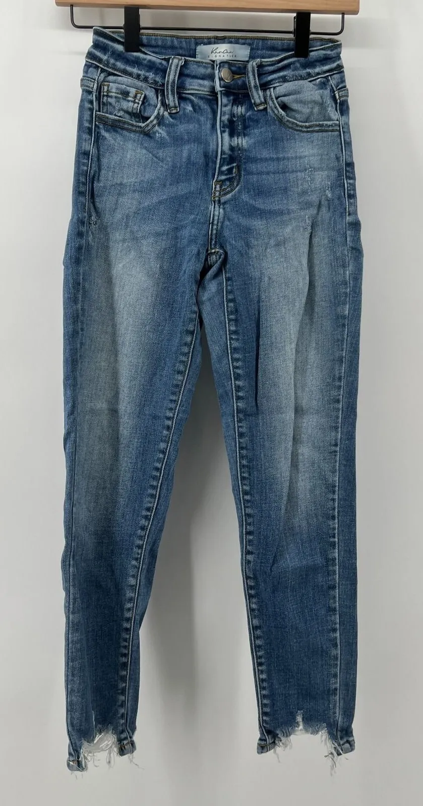 KanCan Women Size 24 Skinny Ankle Jeans Mid Rise Distressed Hem Medium Wash Blue