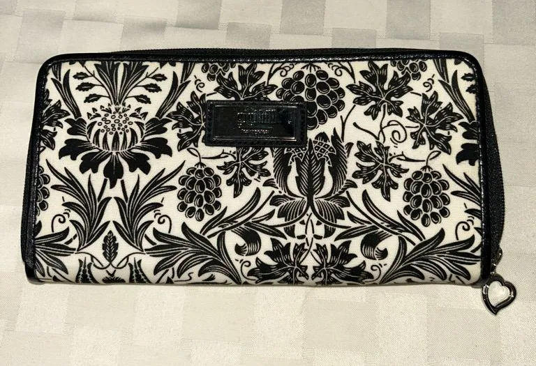 Gigi Hill Black & White Floral Zip