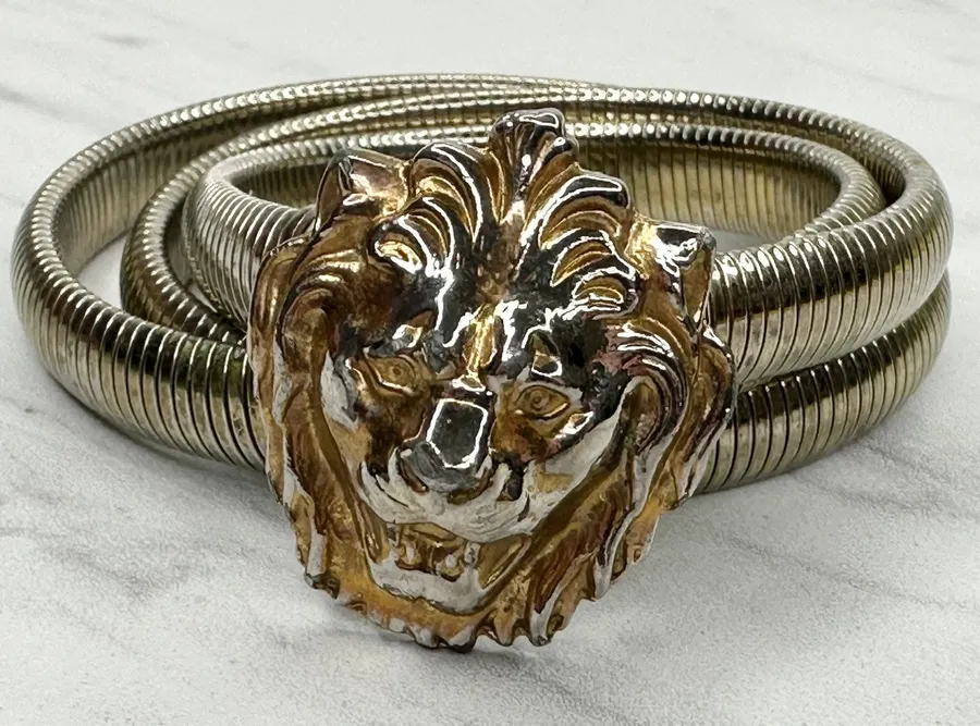 Vintage Lion Head Gold Coil Cinch Belt Small (S) ✨