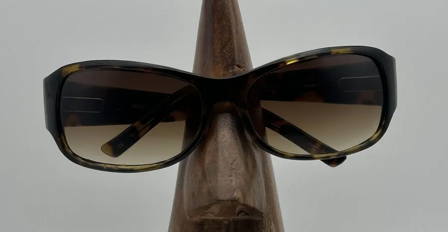 Fossil Jessy Women's Tortoise Shell Sunglasses with Gradient Lenses