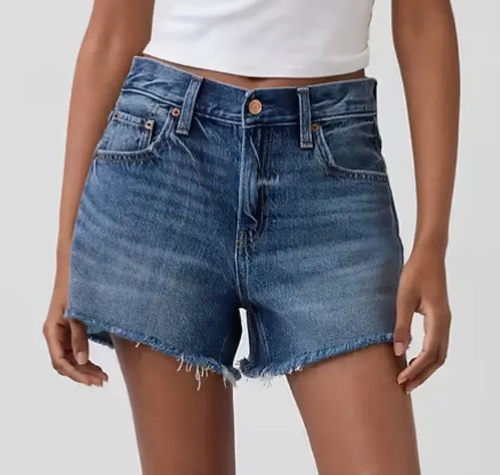 GAP 4" Mid Rise UltraSoft Relaxed Cutoff Jean Shorts Medium Indigo Blue 27 / 4