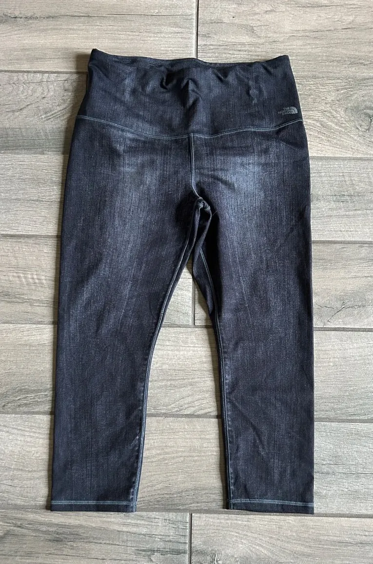 The North Face Women's Dark Indigo Capri Jeggings