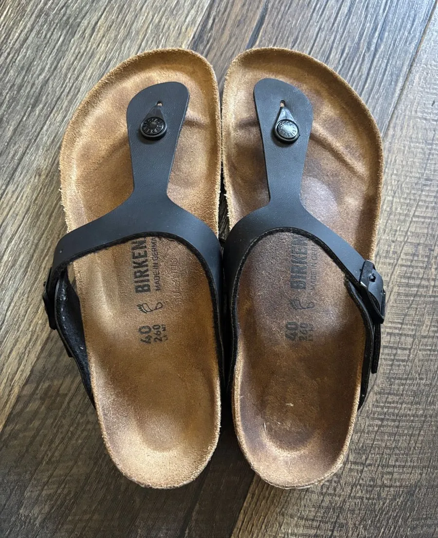 Birkenstock Gizeh Black Thong Birko-Flor Euro 40 / US 9 Women’s Casual Slip On