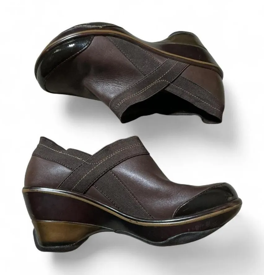 Jambu Brown Leather Wedge Pumps Patent Toe Slip On Shoes Womens