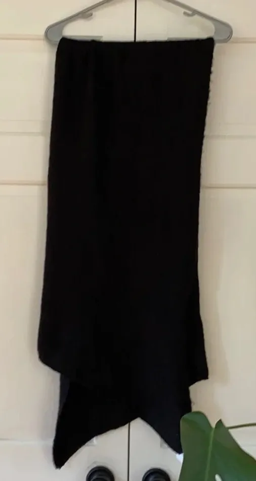 New with tag giftable black sweater scarf uneven asymmetrical hem knit