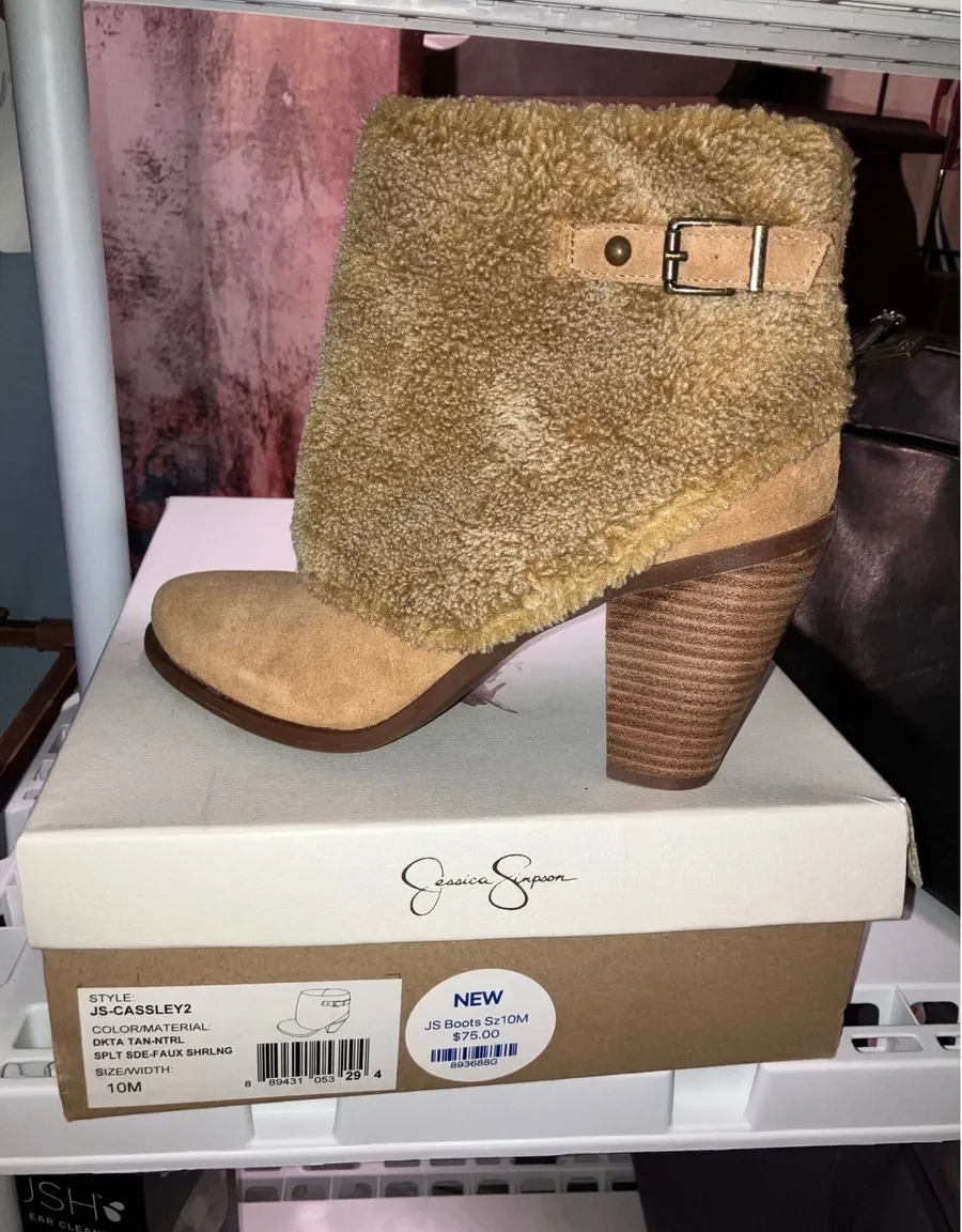 Jessica Simpson Cassley2 Booties Womens 10M Tan New Faux Shearling Suede Boots
