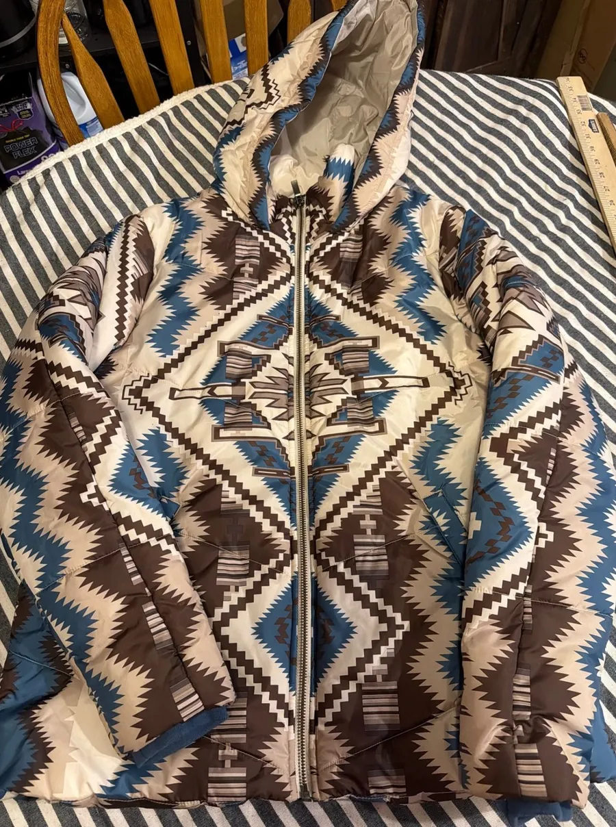 Ariat Chimayo Collection Women Medium Puffer Jacket aztec Southwestern Hooded