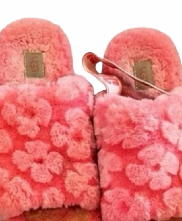 UGG Fluff Yeah Slides in Poppy Pink Size 9 Limited Edition
