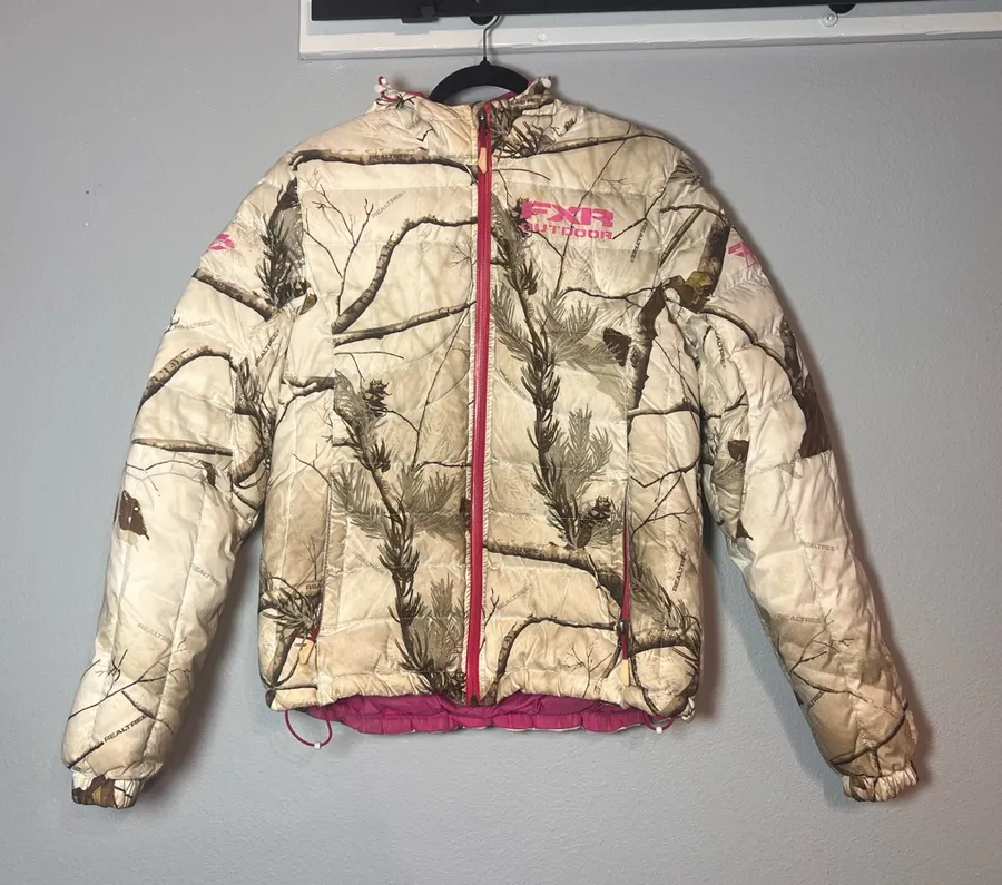 FXR Outdoor Puff Jacket Coat Down Feather Filled Real Tree Camo Tan Pink Size 8