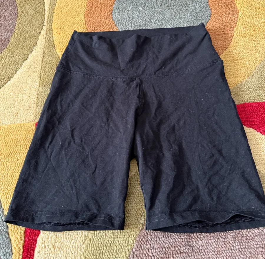Aritzia TNA Black Cotton Bike Biker Shorts 7” Inseam Medium See ALL pics flawed