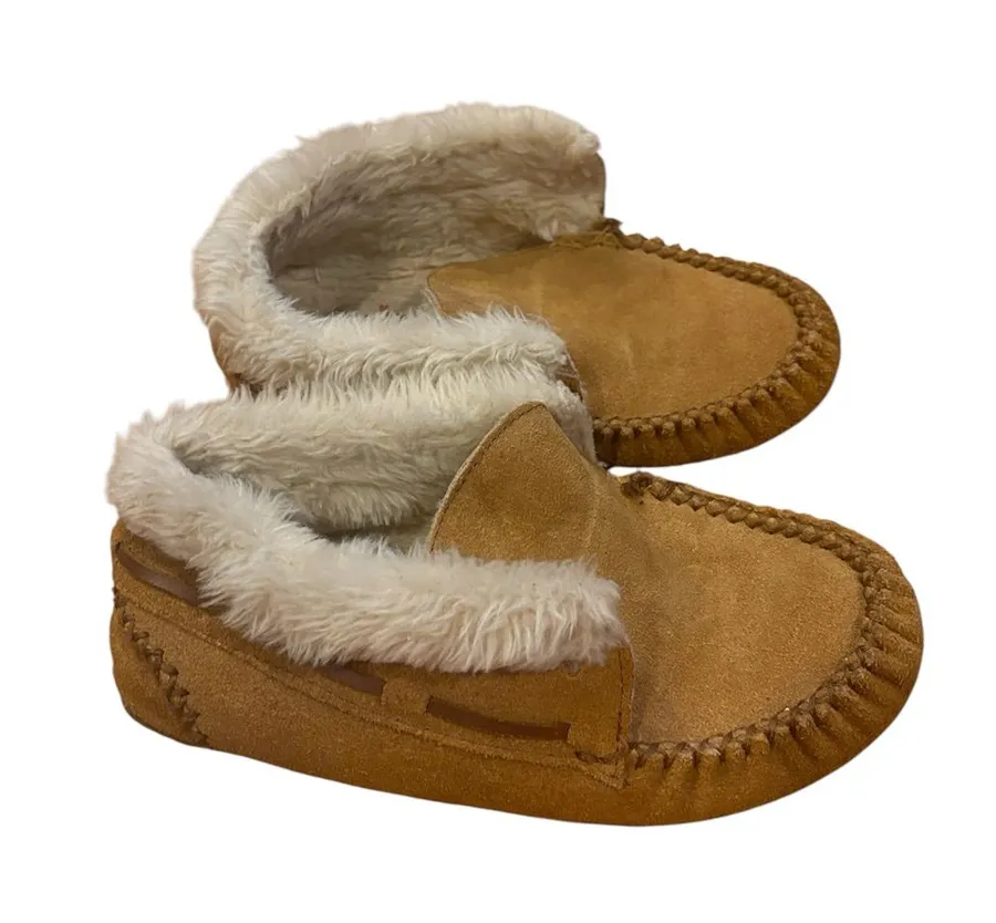 Minnetonka Moccasin Slipper Shoe Size 6