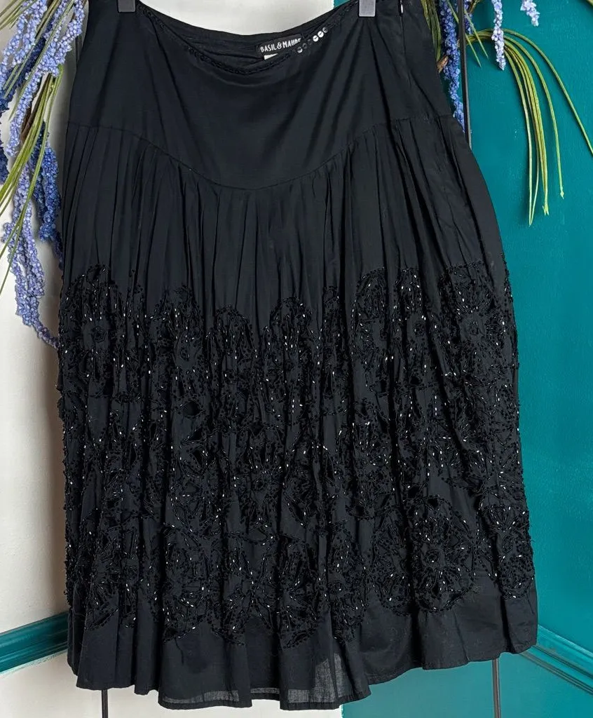 Black Embellished Circle Skirt by Sak & Co. Size 6