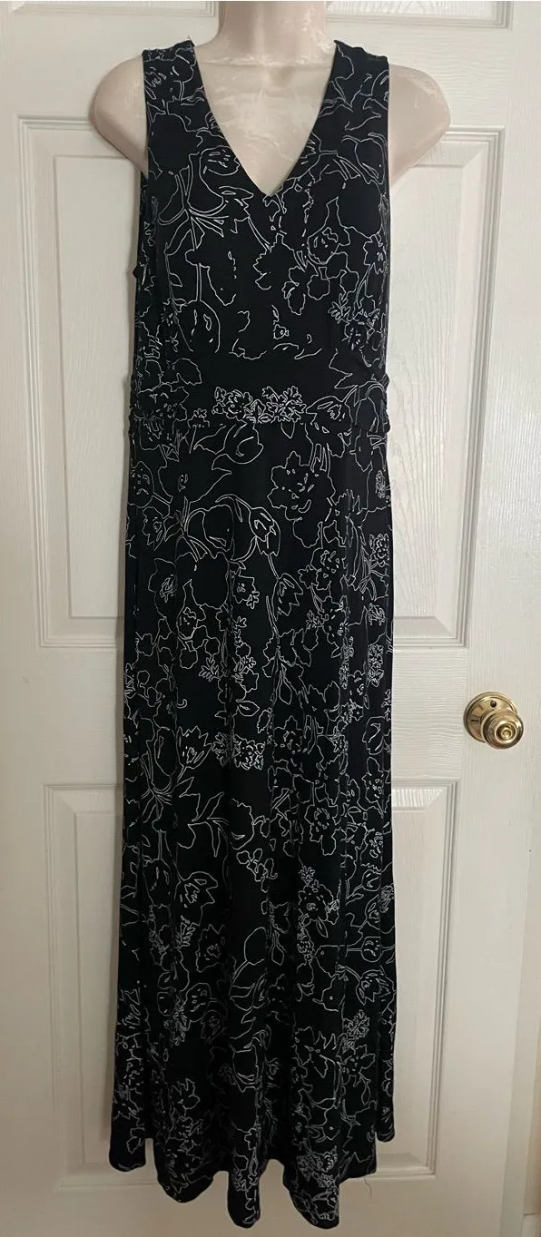 Sleeveless Black Floral Maxi Loungewear Nightgown Size Small