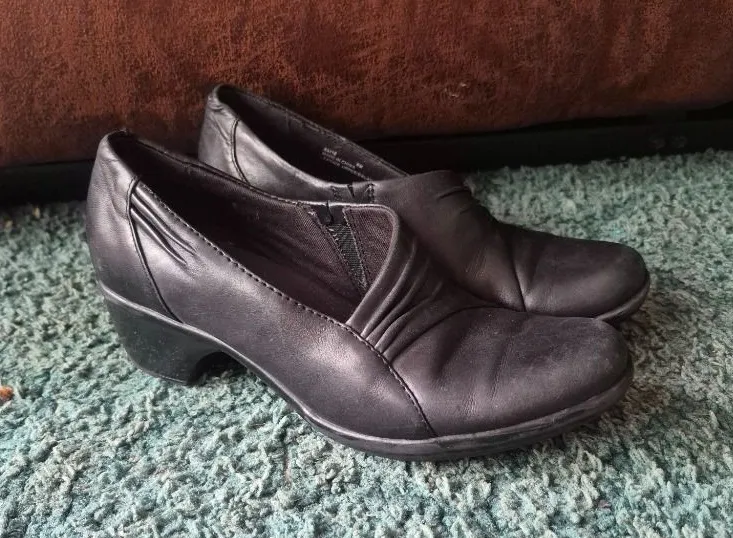 Clarks Black Leather Slip On Shoes 6M