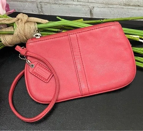 COACH F-42389 Reddish Pink Pebbled Leather Small Wristlet