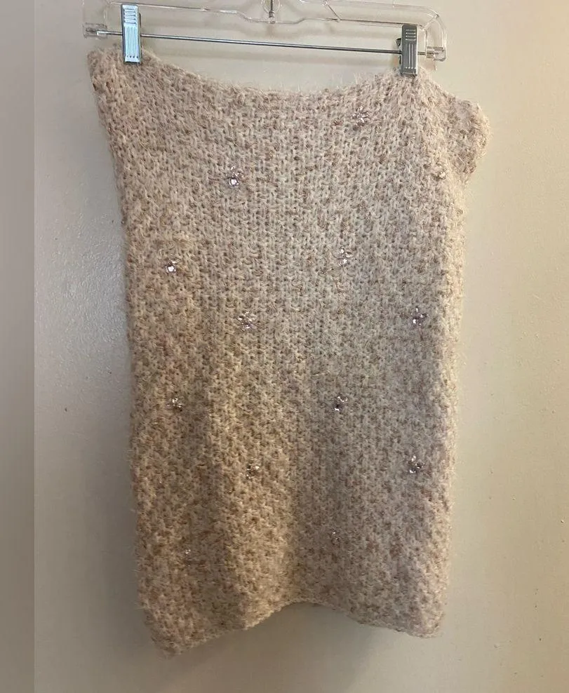 Betsey Johnson Ivory Jeweled Cable Knit Crochet Infinity Cowl Neck Scarf