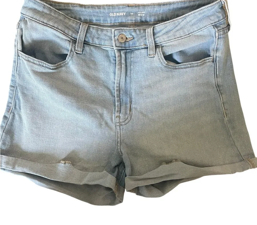 Women’s Old Navy WOW Blue Jean Shorts Classic Casual Style