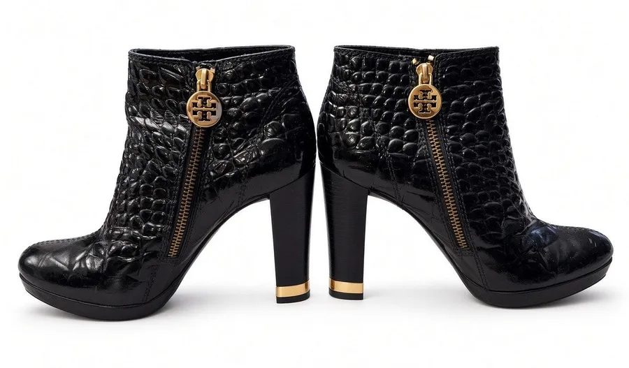 Tory Burch Black Croc Embossed Patent Platform Ankle Boots Size 6.5 Gold Logo
