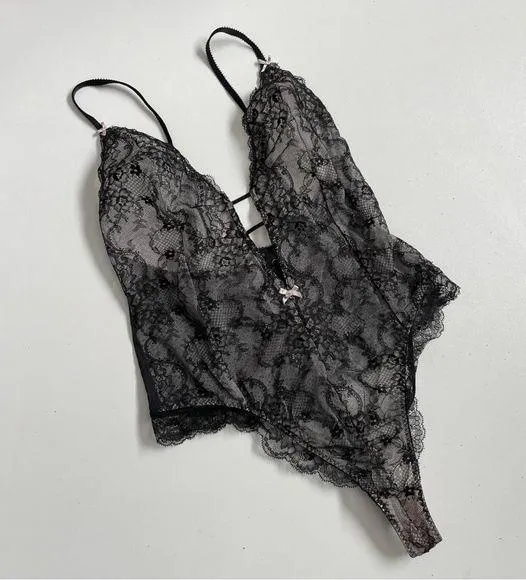 Victorias Secret Body Suit Nighty Thong Lace Plunge Neck Corset Lace Up Black