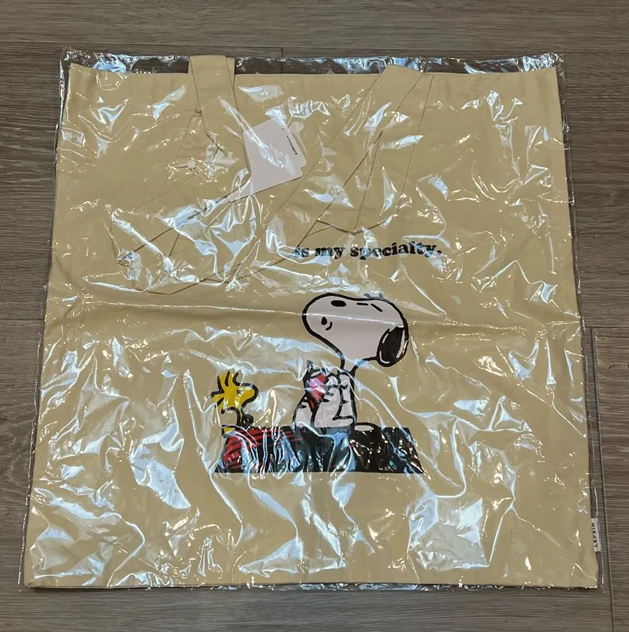Snoopy and Woodstock beige tote bag