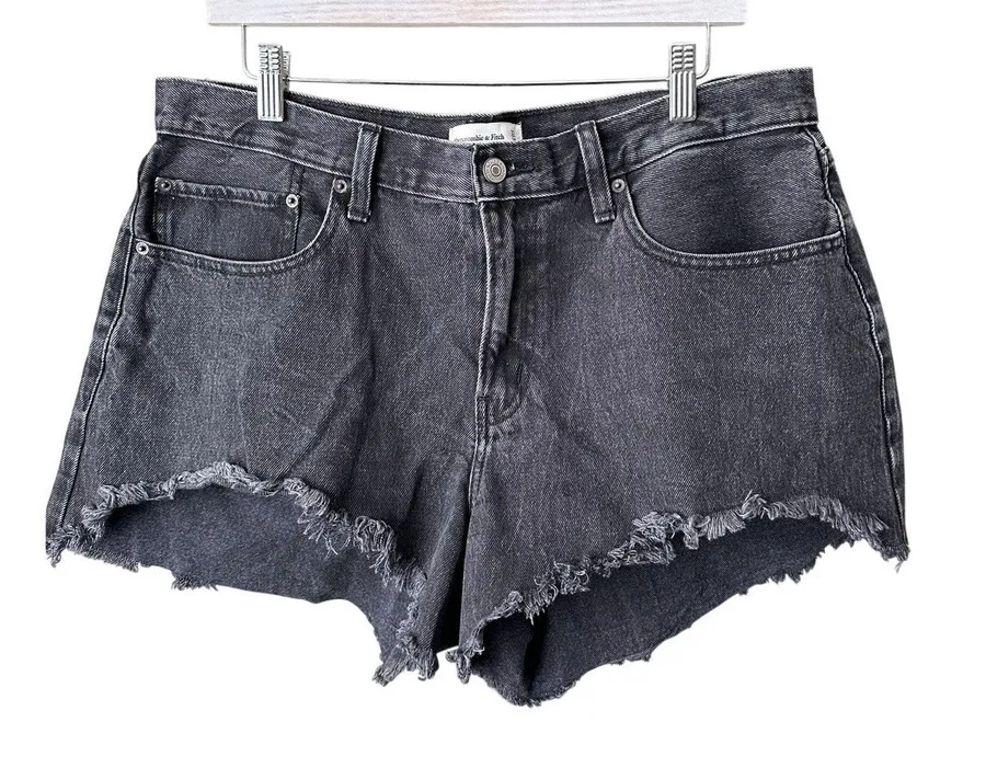 Abercrombie & Fitch Curve Mid Rise Boyfriend Cut Off Shorts Black Denim 14/32