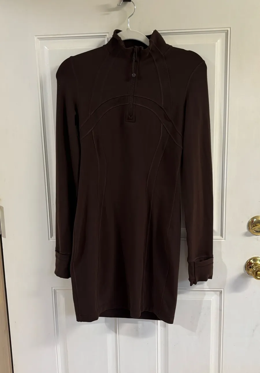 Size 6 Lululemon expresso Define Dress