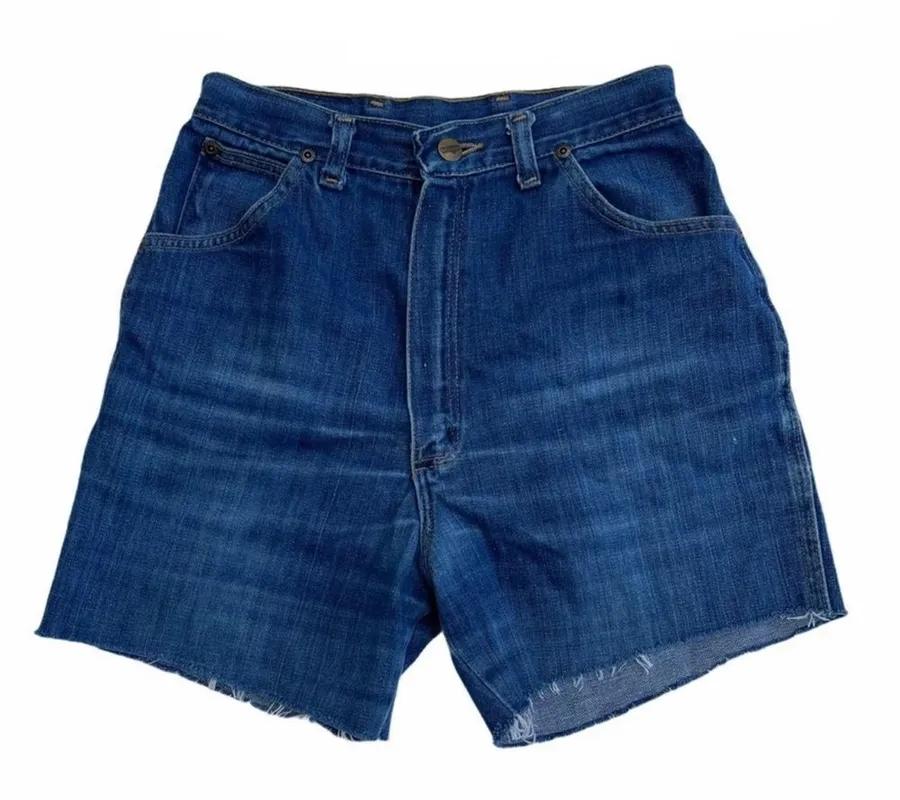 Wrangler High Rise Medium Wash Jean Shorts Vintage Size 27 See Measurements