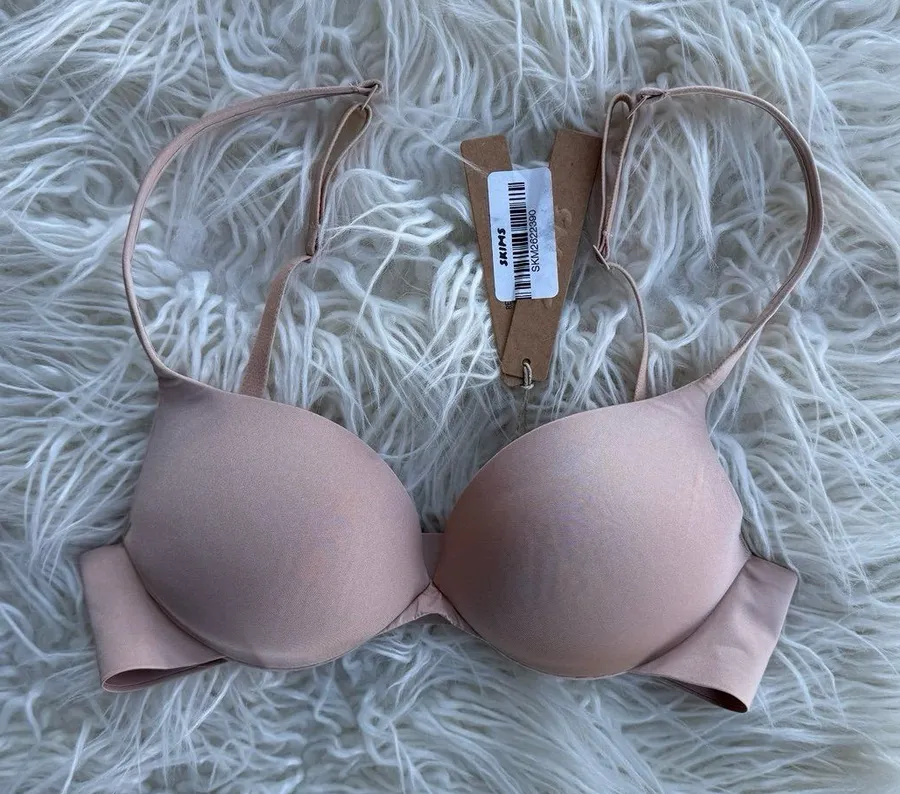 Skims Ultimate Push up Plunge Bra Mica Size 30B