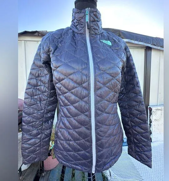 The North Face Thermoball Gray Puffer Jacket Lightweight Insulated
